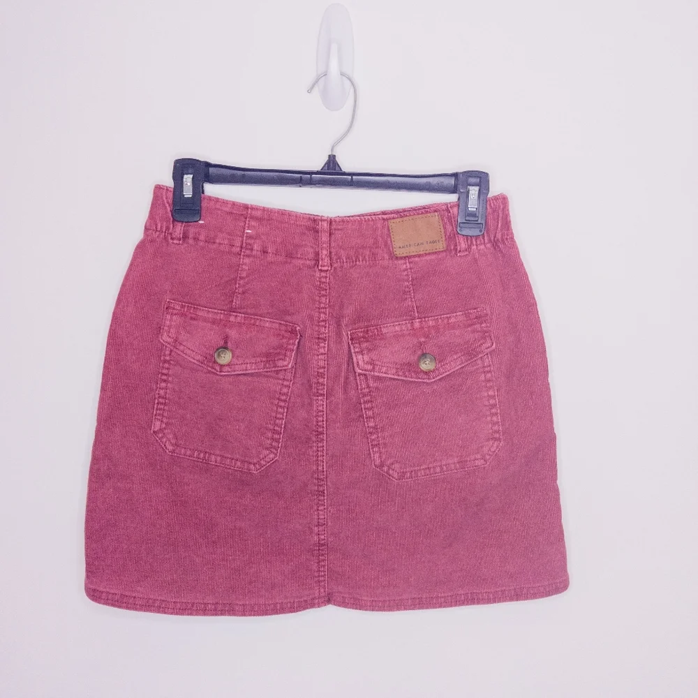 American Eagle Corduroy Stretch Mini Skirt Size 2 Burgundy Women's Bottom